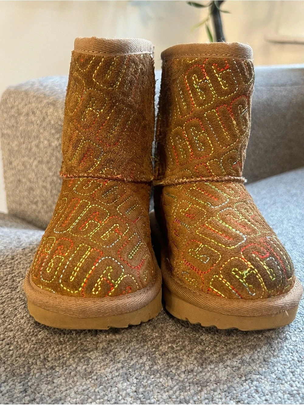 UGG Kids Tan Glitter Logo Winter Boots
